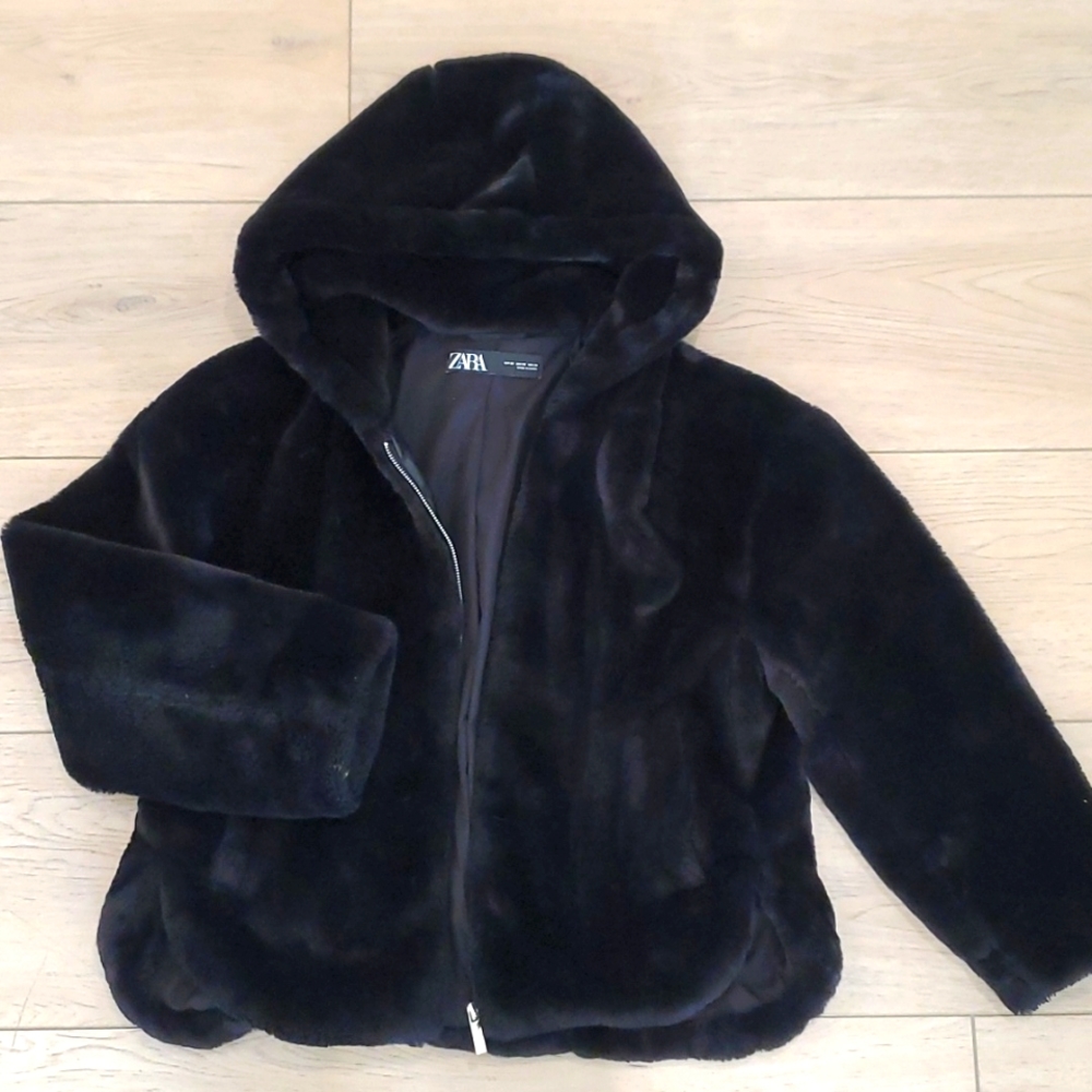 New Zara Faux Fur Jacket With Hood - Picture 4 of 7